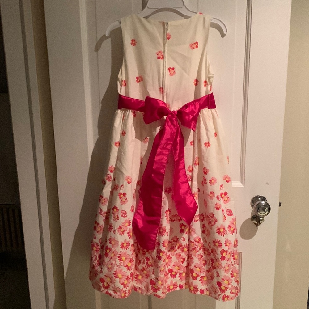 Girls party dress size 9-10, excellent condition
